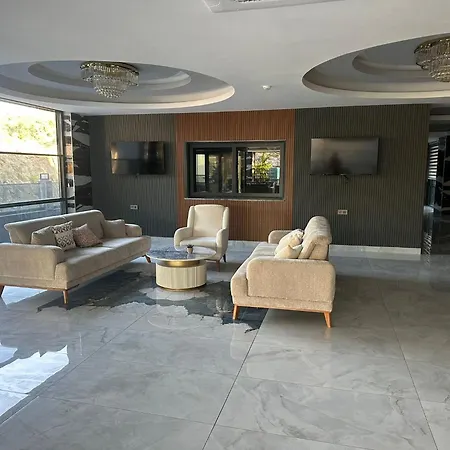 Club Robin Hood ألانيا