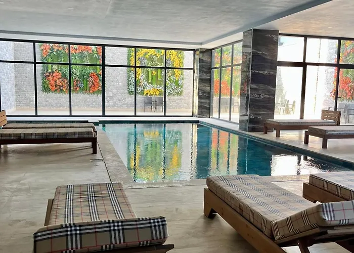 فندق Club Robin Hood 4*