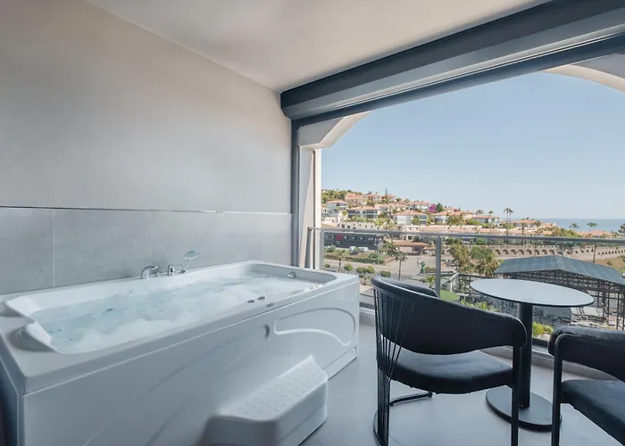 فندق Club Robin Hood