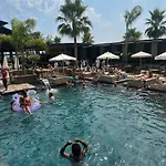 Club Robin Hood Ξενοδοχείο Αλάνια