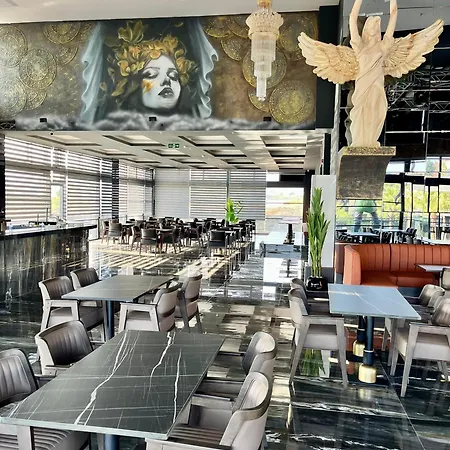 Hotell Club Robin Hood