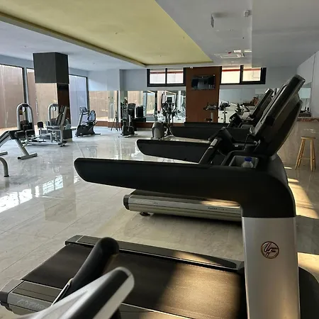 Club Robin Hood 호텔