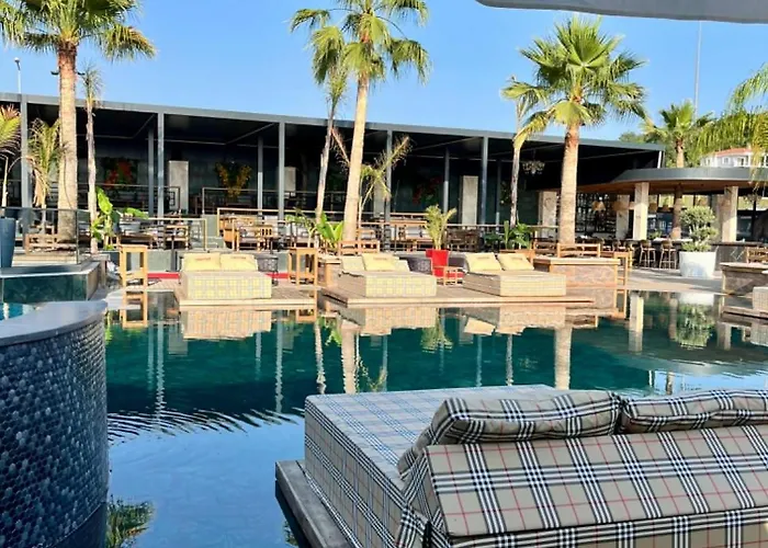 Club Robin Hood 4* Alanya