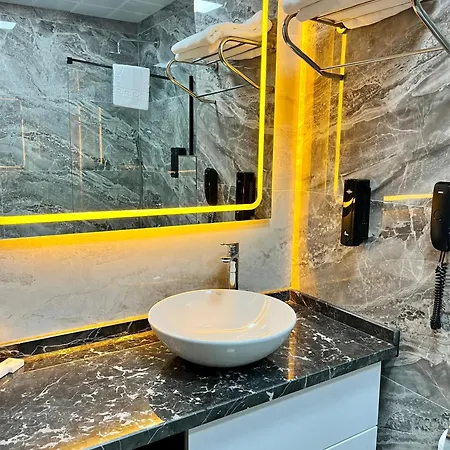 Club Robin Hood Hotel 4*