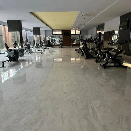 מלון Club Robin Hood 4*